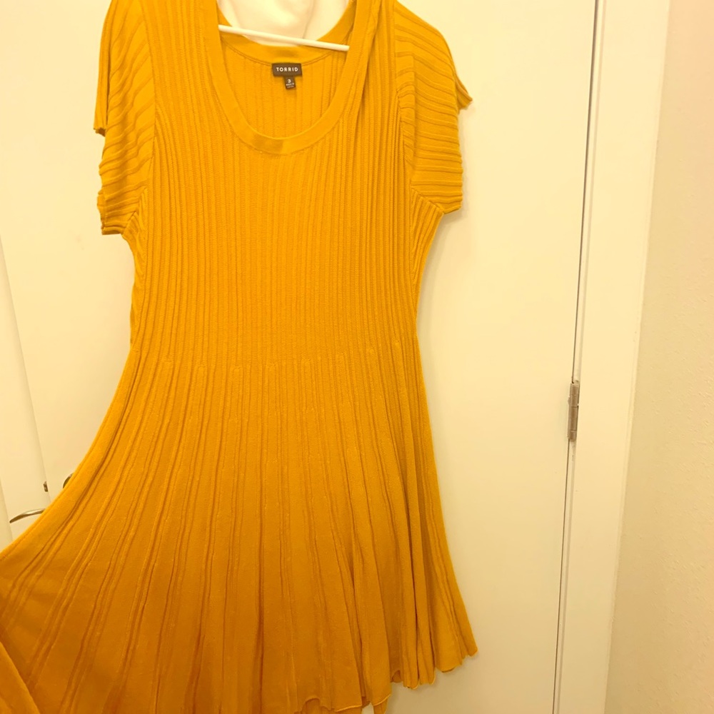 **never worn** torrid dress